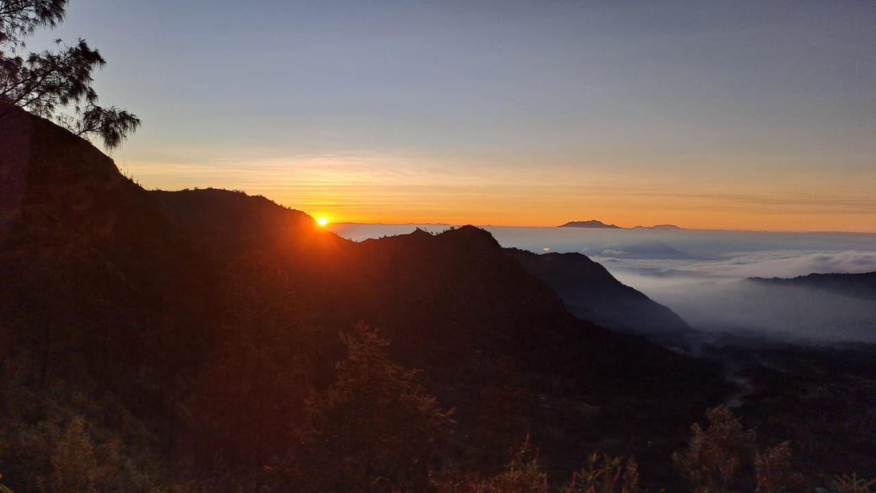 Sunrise and serenity: the magical views of Mount Bromo